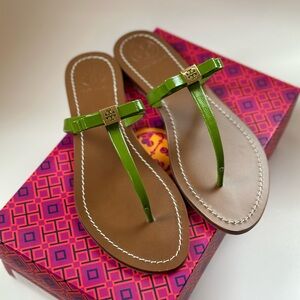 Tory Burch Green Patent Saffiano Flats Size 8 1/2